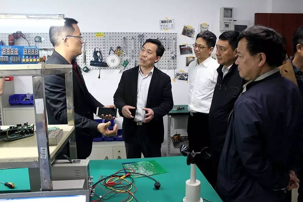 省政協(xié)副主席、科技廳廳長(zhǎng)郭躍進(jìn)蒞臨微特調(diào)研